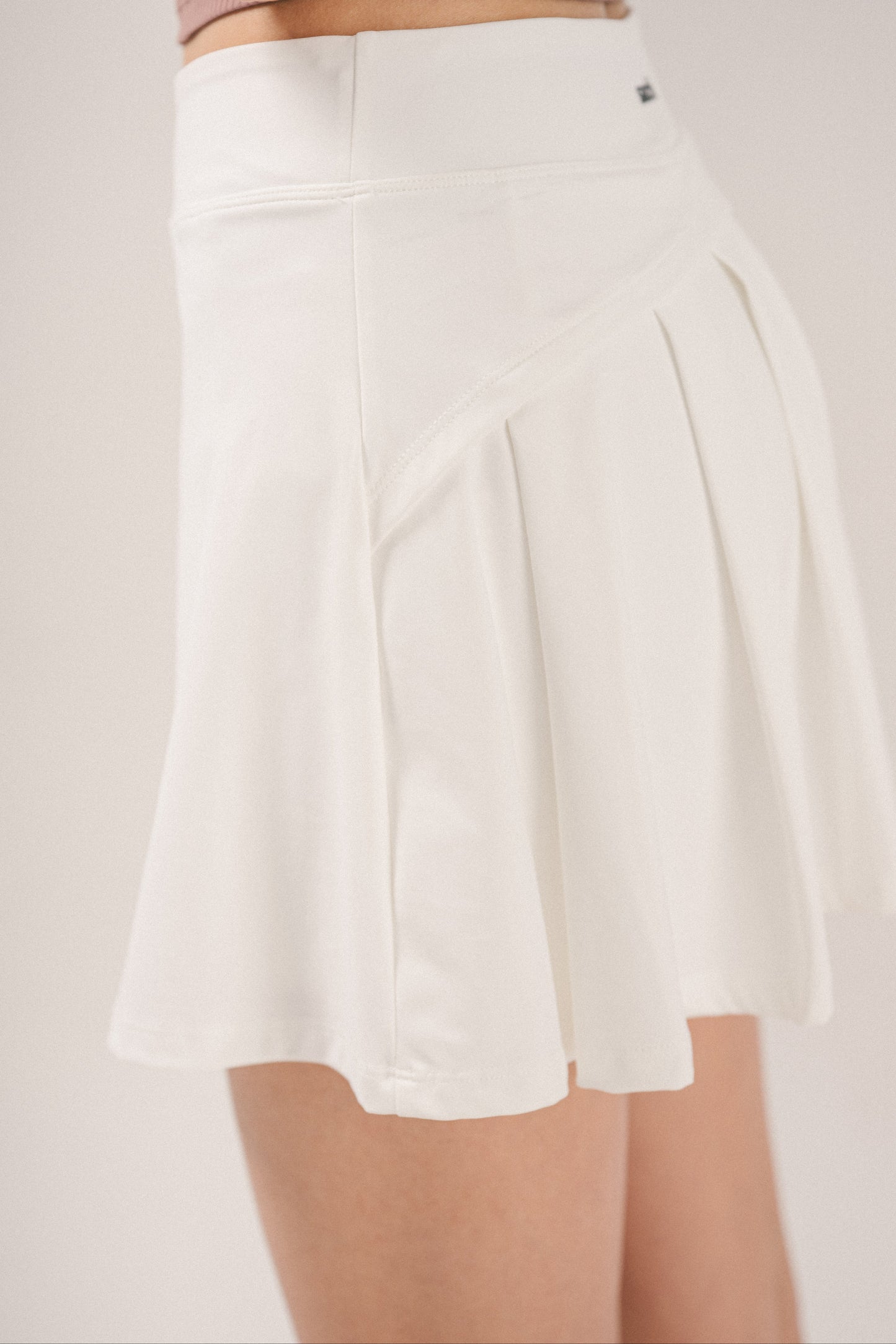 Baseline Skirt - White
