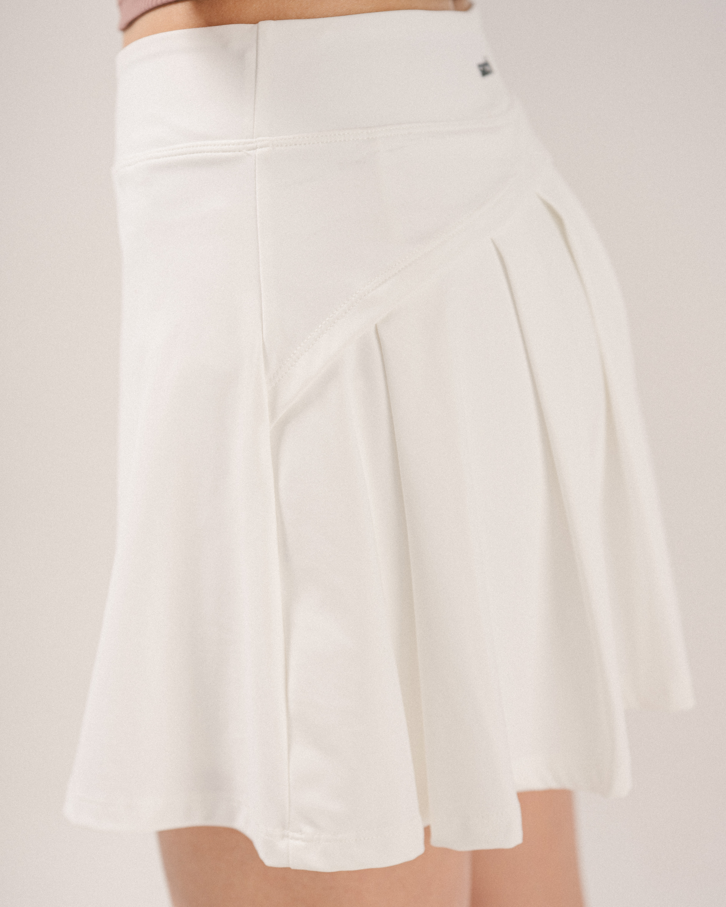Baseline Skirt - White